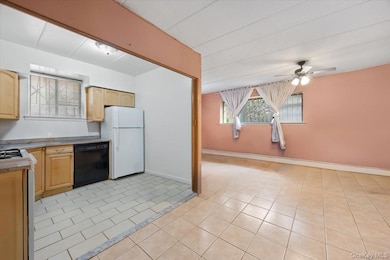 147-26 Roosevelt Ave unit L1, Flushing, NY 11354 - photo 7