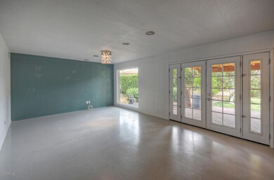 7229 N 11th Ave Phoenix AZ-large-007-6-F