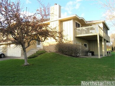 End Unit Town home w/3 Season Porch and Deck overl
