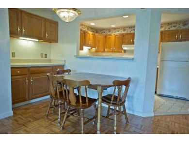 3 Bartemus Trail unit U306, Nashua, NH 03063 - photo 5