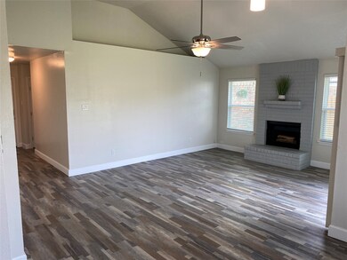 6106 Berkridge Dr, Houston, TX 77053 - photo 3