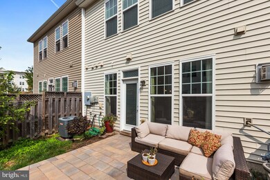 41937 Logan Stone Terrace, Aldie, VA 20105 - photo 3