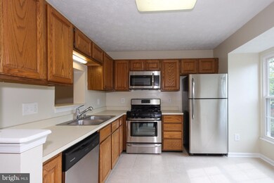 8624 Pine Meadows Dr, Odenton, MD 21113 - photo 7