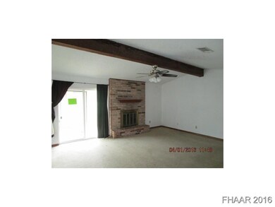 113 E Hogan Dr, Copperas Cove, TX 76522 - photo 3