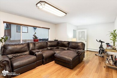 03-Living Room_ELI02641-Edit
