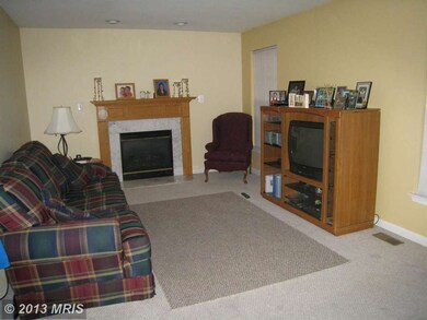 11201 N Dewey Ct, Fredericksburg, VA 22407 - photo 4