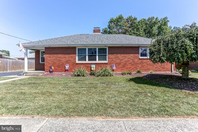 522 S Grant St, Palmyra, PA 17078 - photo 2