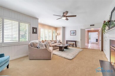 2465 Edgehill Rd, Ottawa Hills, OH 43615 - photo 3