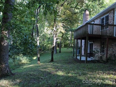 527 Overhill Dr, Hendersonville, NC 28792 - photo 6