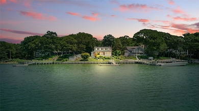 2005 Westview Dr, Mattituck, NY 11952 - photo 2