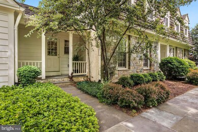 8104 Hackamore Dr, Potomac, MD 20854 - photo 4