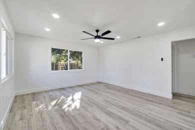 26958 John F. Kennedy Ct, Madera, CA 93637 - photo 5