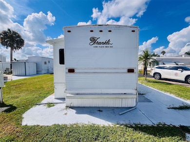 2215 73rd St E unit 156, Palmetto, FL 34221 - photo 5