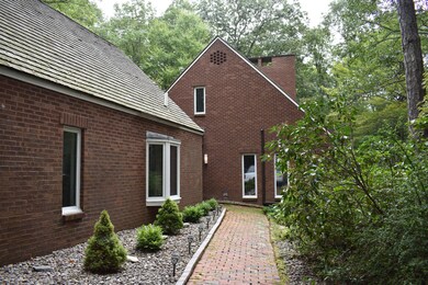 123 Whipple Tree Ln, Hawley, PA 18428 - photo 2