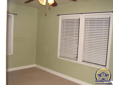 3130 SW Dorr St, Topeka, KS 66604 - photo 5