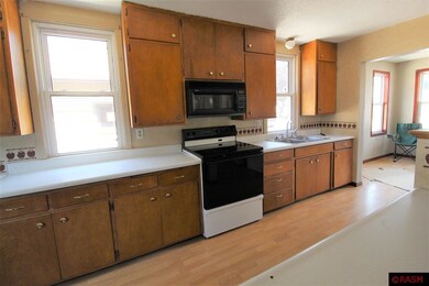 200 N Franklin St, New Ulm, MN 56073 - photo 2