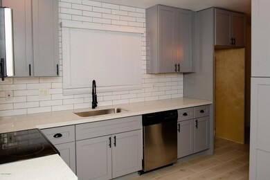 6519 S Kenneth Place unit A, Tempe, AZ 85283 - photo 4