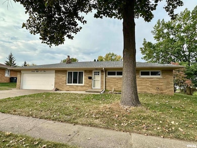2804 Oak St, Davenport, IA 52804 - photo 2