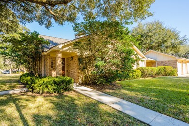 1808 Laurel Oaks Dr, Richmond, TX 77469 - photo 2