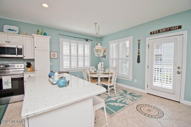 Dining/Kitchen