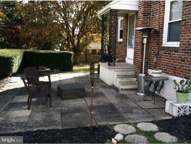 928 Whitner Rd, Reading, PA 19605 - photo 3