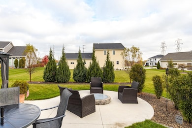 W5724 Jochmann Dr, Appleton, WI 54915 - photo 4