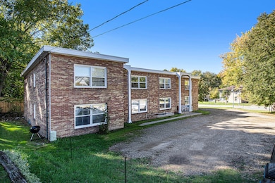 006_114_e_thomas_st_parchment_mi_49004_2