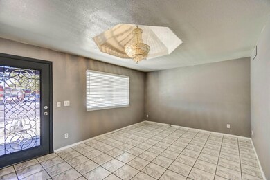 2837 N 57th Dr, Phoenix, AZ 85035 - photo 7