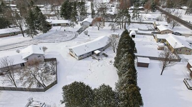 5751 Honeysuckle Ct, Wisconsin Rapids, WI 54494 - photo 7