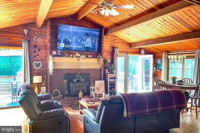 490 Clearfield Dr, Berkeley Springs, WV 25411 - photo 7