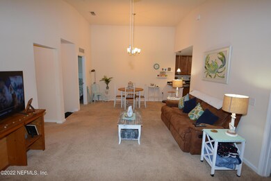 Family room/ breakfast nook