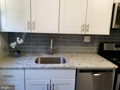 1028 Foxwood Ln, Essex, MD 21221 - photo 6