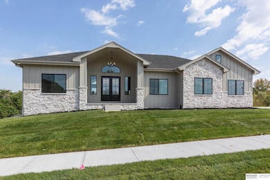 5717 S 200th Cir, Omaha, NE 68135 - photo 2