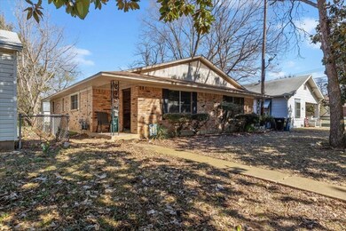 603 W Acheson St, Denison, TX 75020 - photo 2