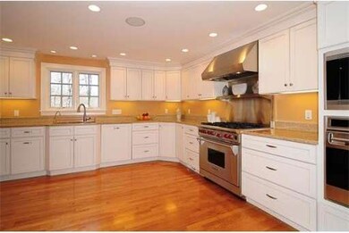 62 Fiske Rd, Wellesley Hills, MA 02481 - photo 4