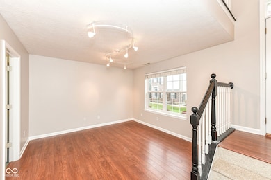 9080 Teaneck Dr, Fishers, IN 46038 - photo 2