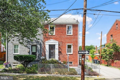 832 Delafield St NE, Washington, DC 20017 - photo 3