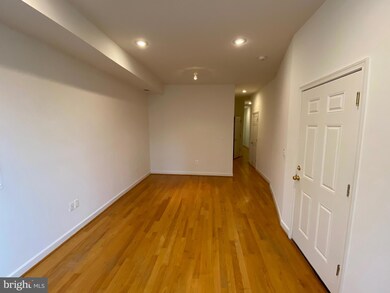 1619 1st St NW unit B, Washington, DC 20001 - photo 3