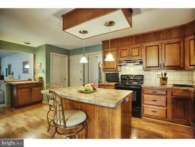 703 Broadcasting Rd, Reading, PA 19610 - photo 3