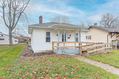 721 W Broadway St, Mishawaka, IN 46545 - photo 2