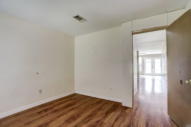 2607 Woodbough Dr, Houston, TX 77038 - photo 4