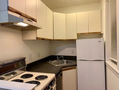 1038 Beacon St unit 102, Brookline, MA 02446 - photo 4