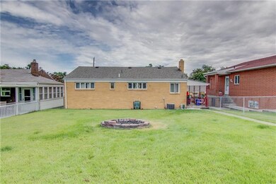 Level, Fenced in Yard