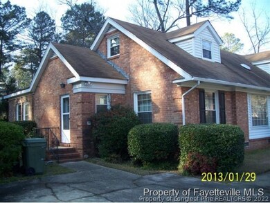 2529 N Edgewater Dr, Fayetteville, NC 28303 - photo 2