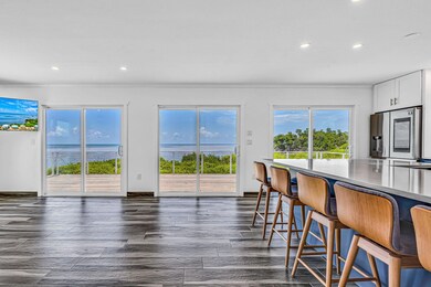 Living Room/Kitchen