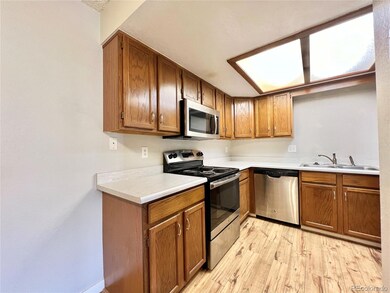 15594 E Arizona Ave unit 302, Aurora, CO 80017 - photo 2