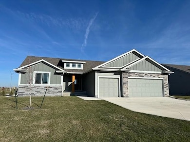 1465 NW Bull Run Ct, Waukee, IA 50263 - photo 2