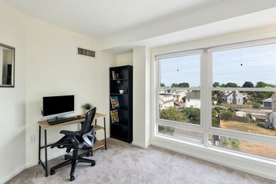 314 Riverside Ave unit 407, Medford, MA 02155 - photo 7