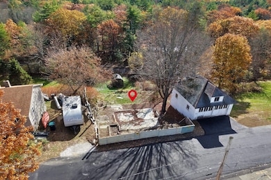 24 Morrison Ave, Tilton, NH 03276 - photo 4