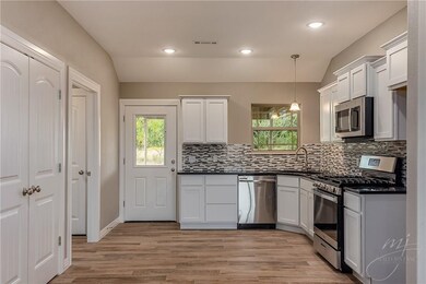 3187 Oglethorpe St, Springdale, AR 72764 - photo 4